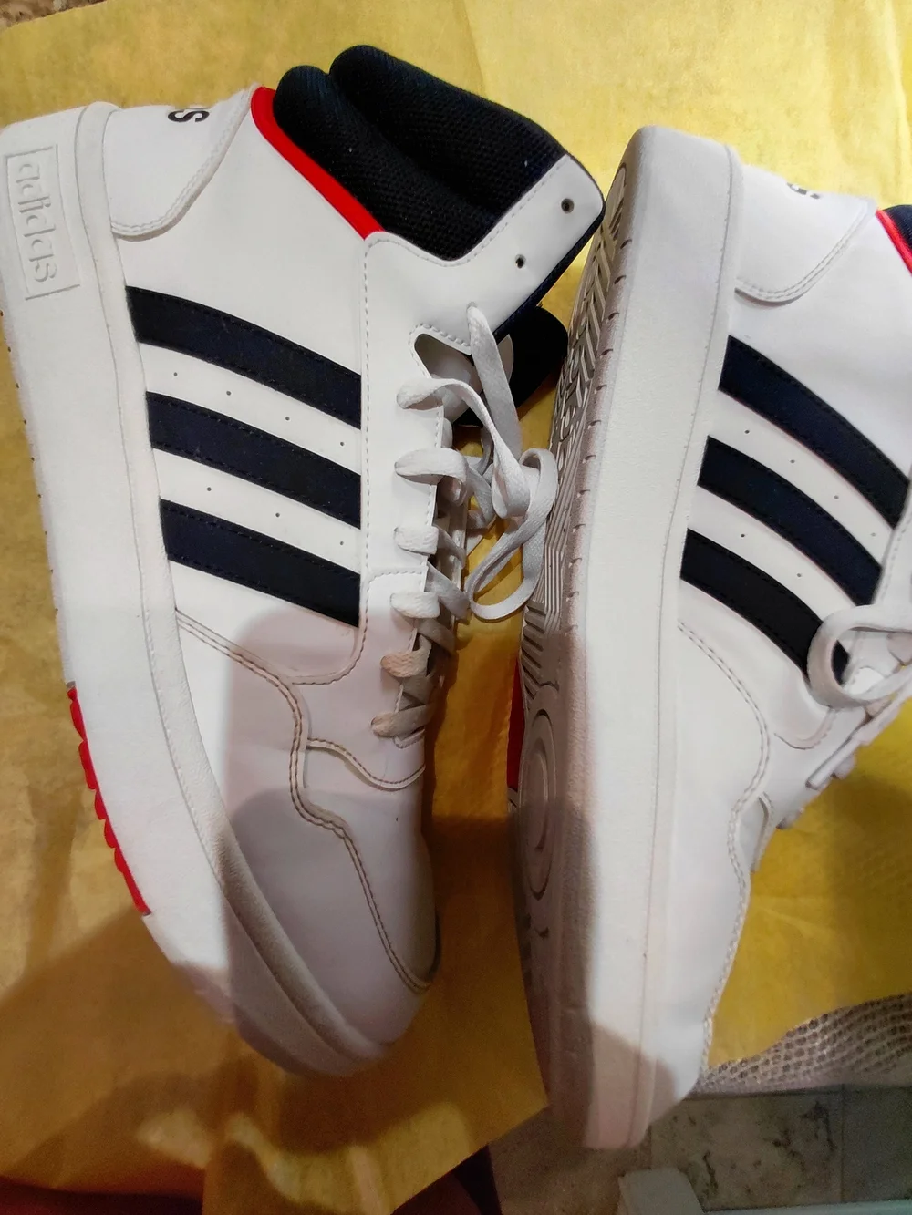 Adidas Men’s White High-Top Sneakers with Black Stripes and Red Trim